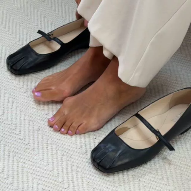 Rosemary - Black Leather Ballerinas - Image 3