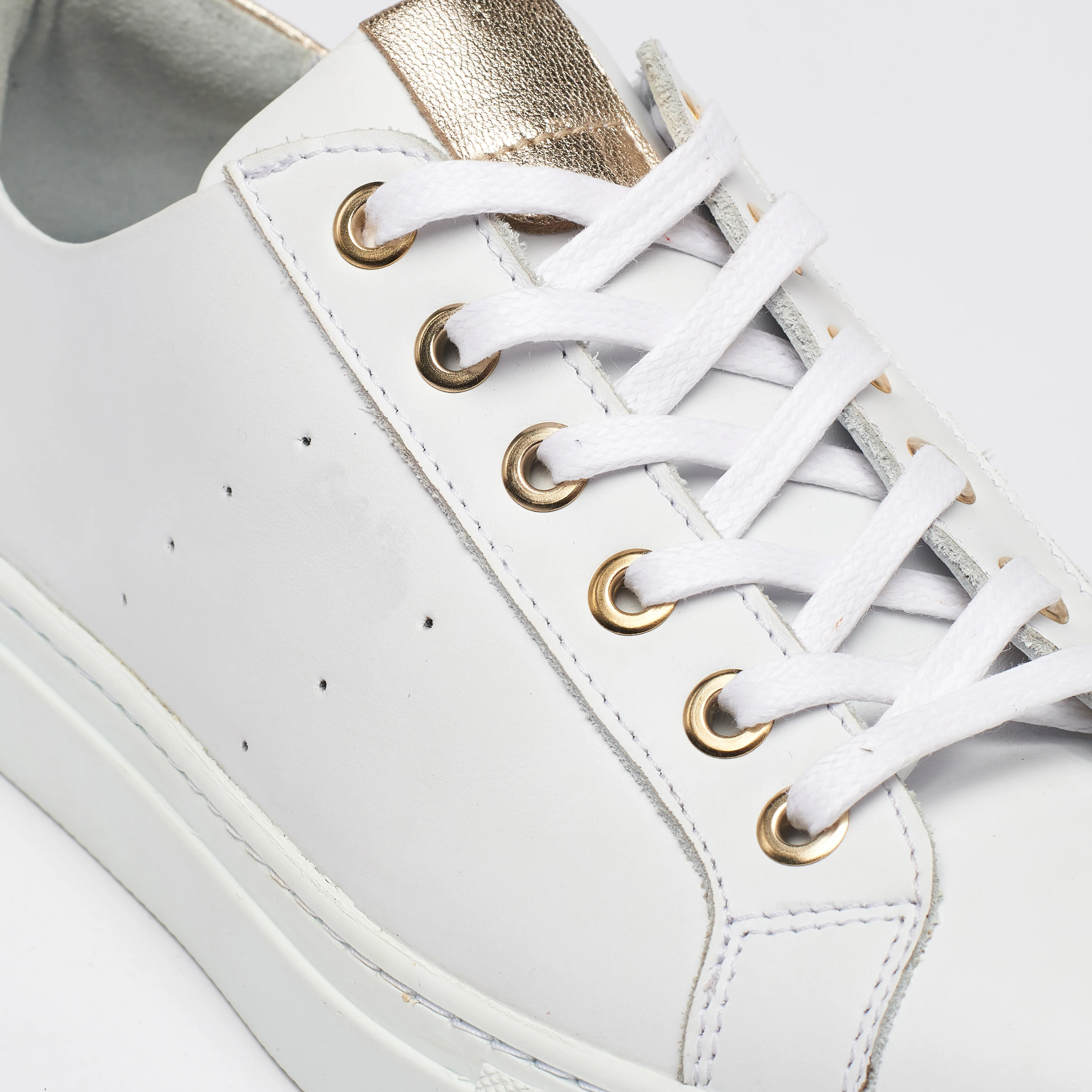 Star - Smooth White Leather & Champagne Trainers - Image 7